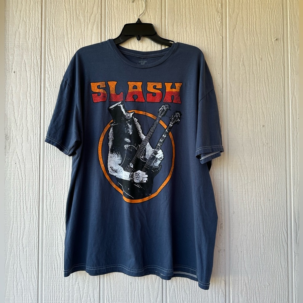 Slash Graphic T-Shirt